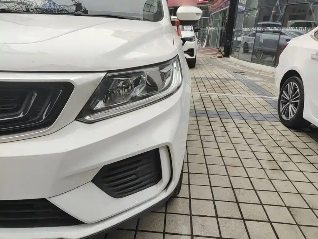 Geely Vision X6 — фото 24
