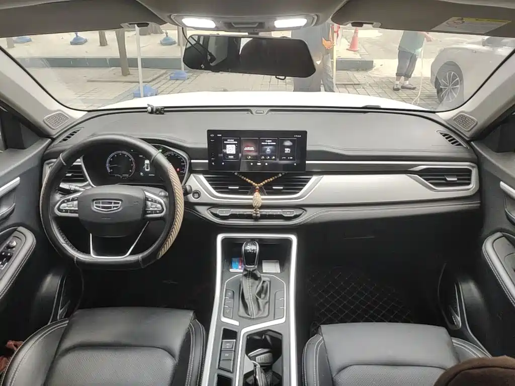 Geely Vision X6 — фото 10