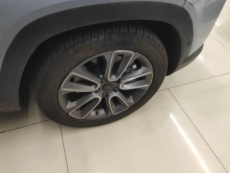 Geely Icon — фото 6
