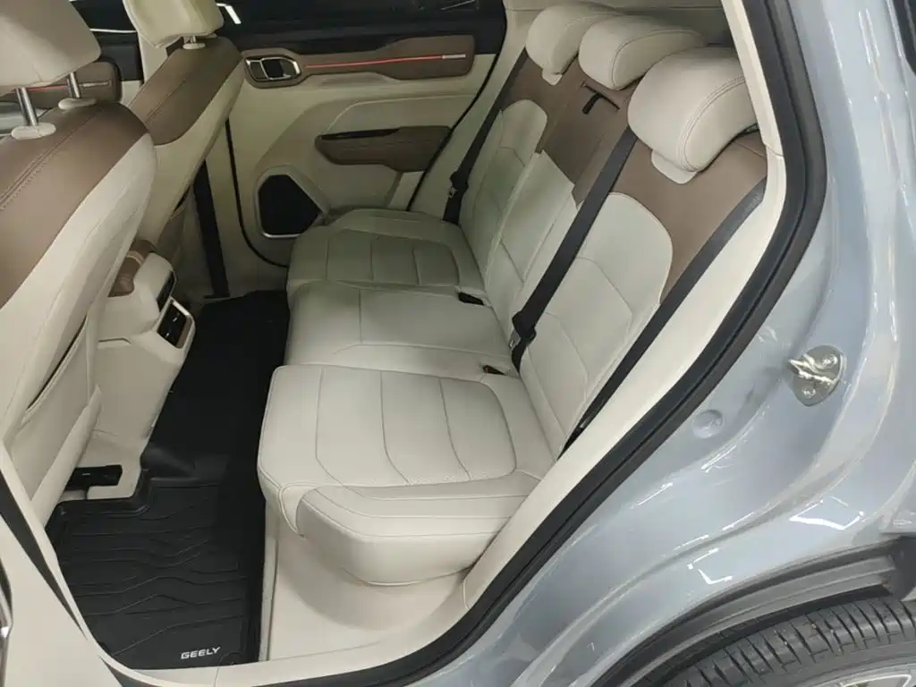 Geely Icon — фото 17