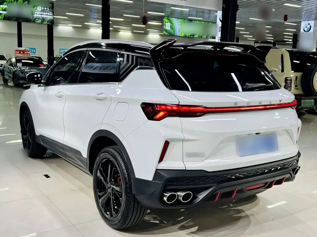 Geely Binyue — фото 10