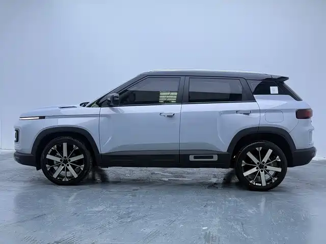 Geely Icon — фото 4
