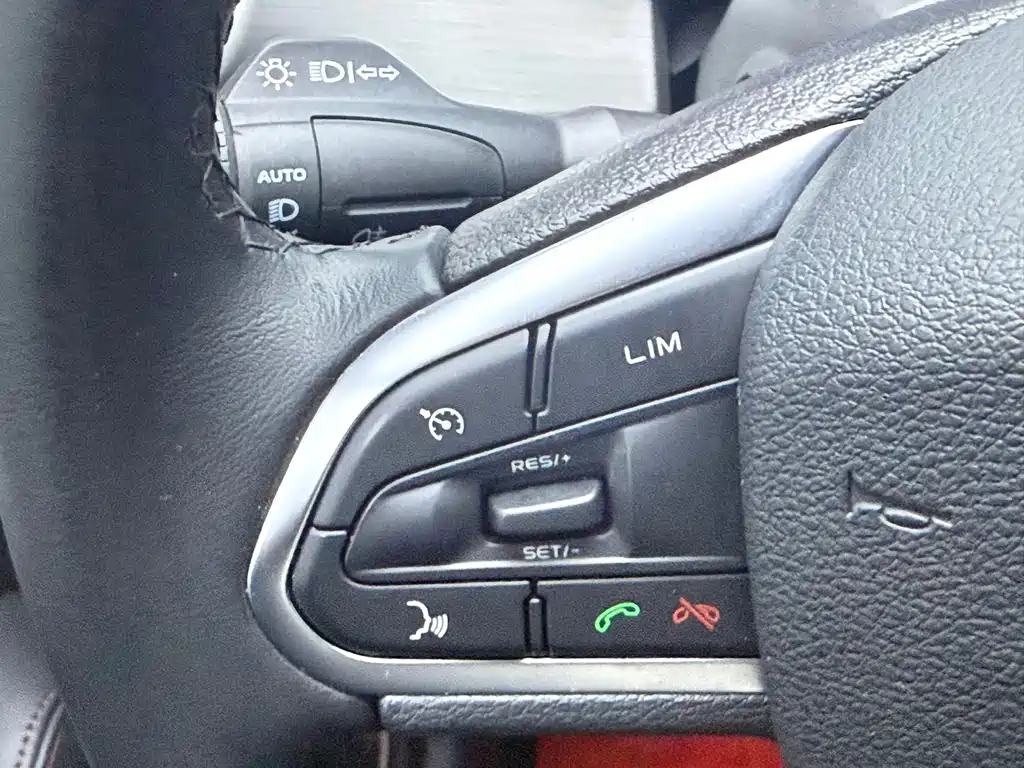 Geely Binyue — фото 10