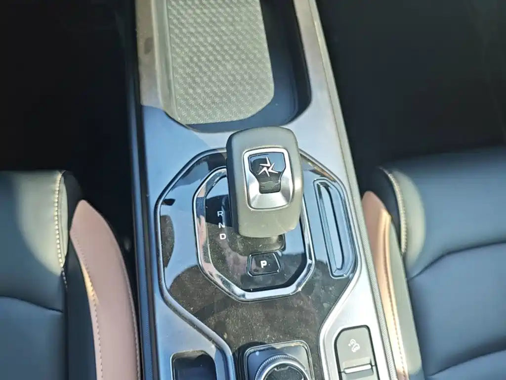 Geely Icon — фото 14