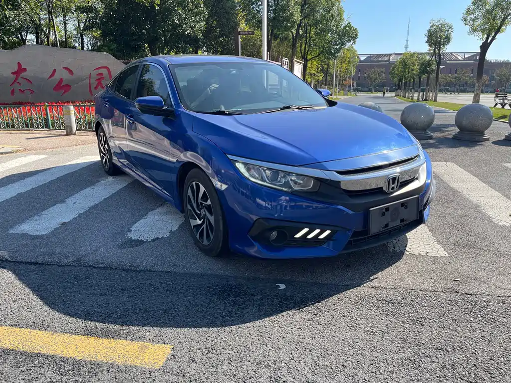 Honda Civic — фото 3