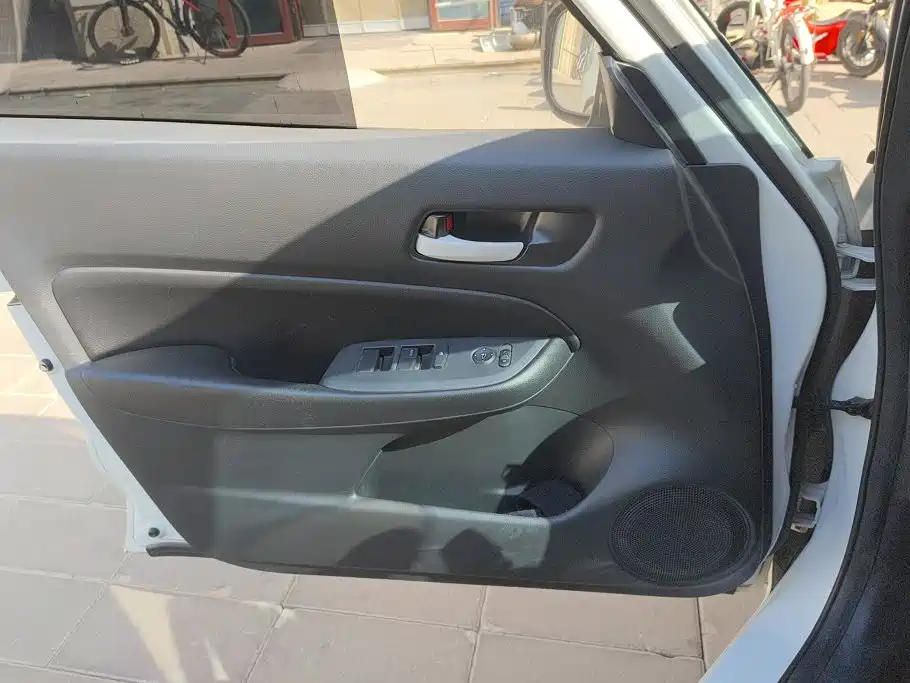 Honda Fit — фото 7