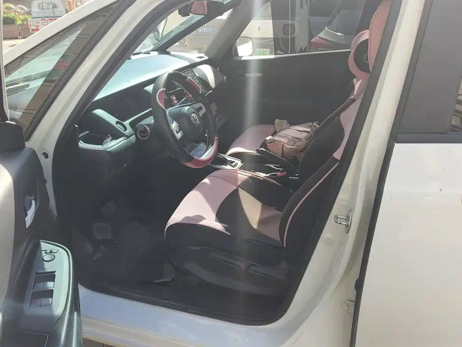 Honda Fit — фото 9