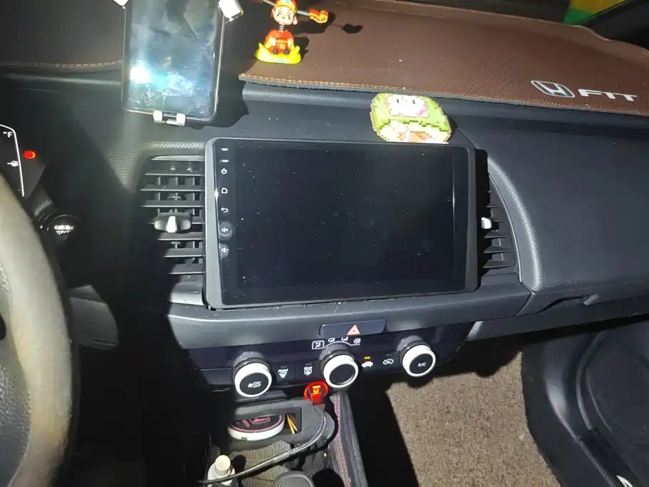 Honda Fit — фото 13