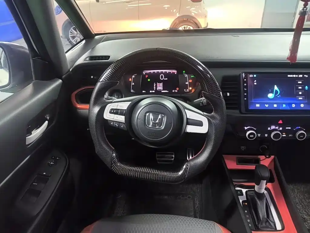 Honda Fit — фото 11
