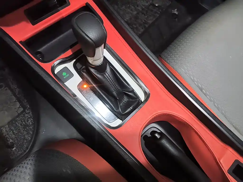 Honda Fit — фото 14