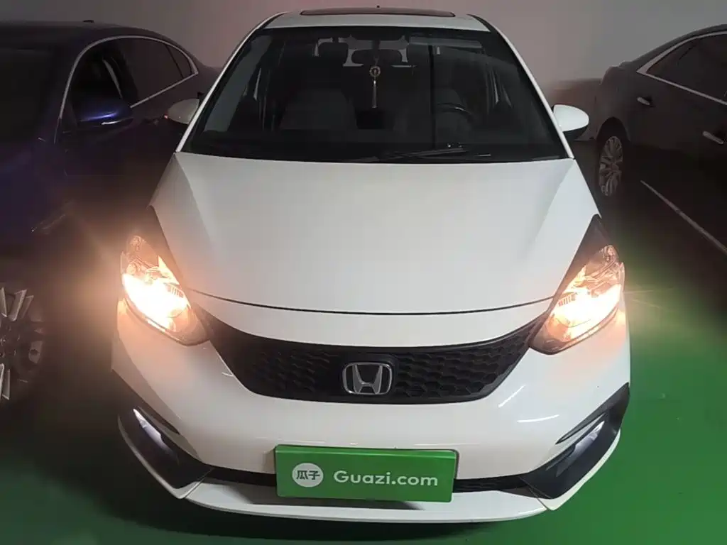 Honda Fit — фото 3
