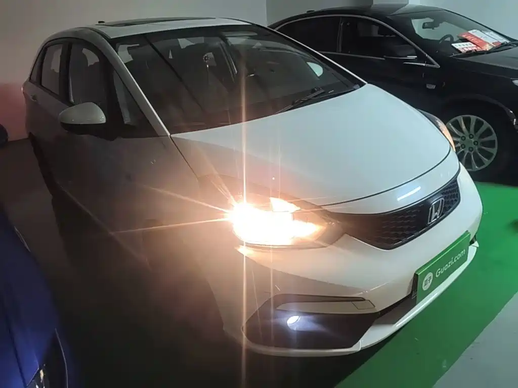 Honda Fit — фото 4