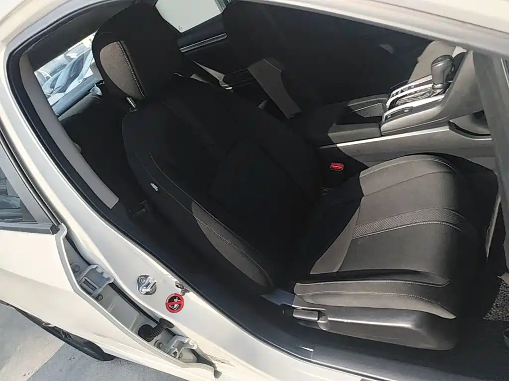 Honda Civic — фото 25