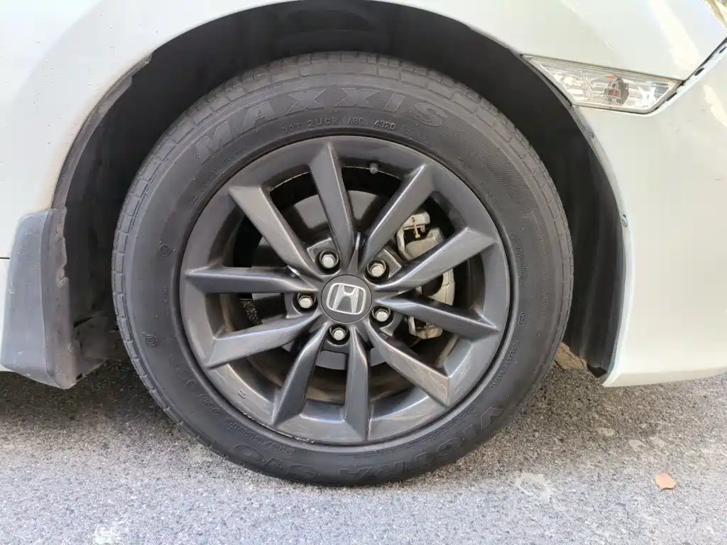 Honda Civic — фото 8