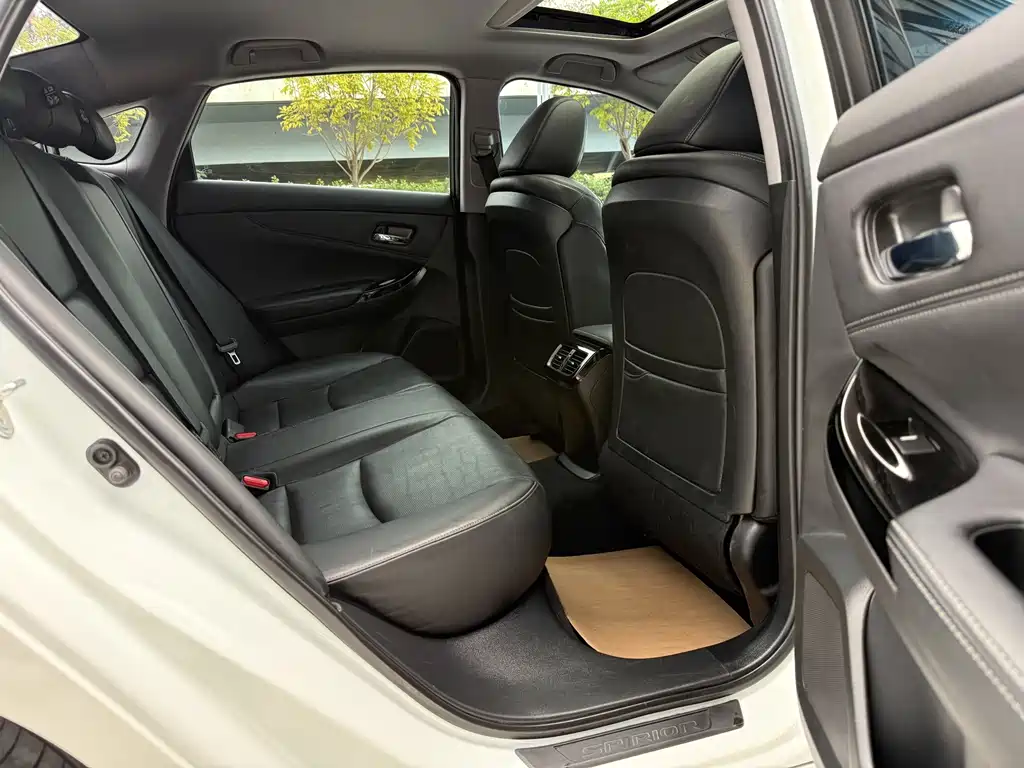 Honda Spirior — фото 11