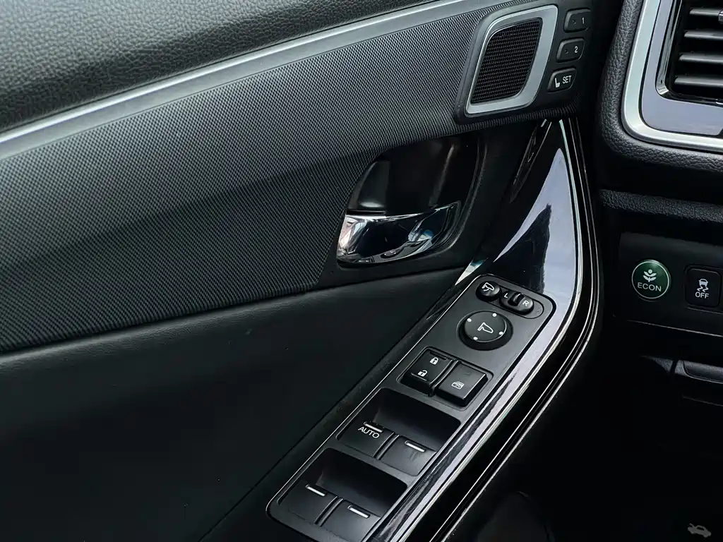 Honda Spirior — фото 15