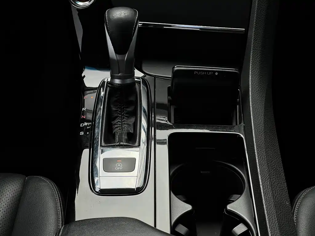 Honda Spirior — фото 18