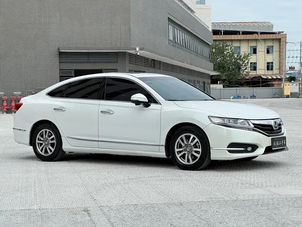 Honda Spirior — фото 3
