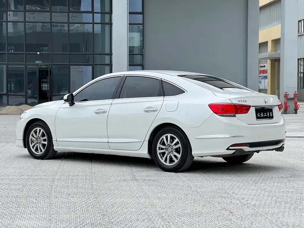 Honda Spirior — фото 4