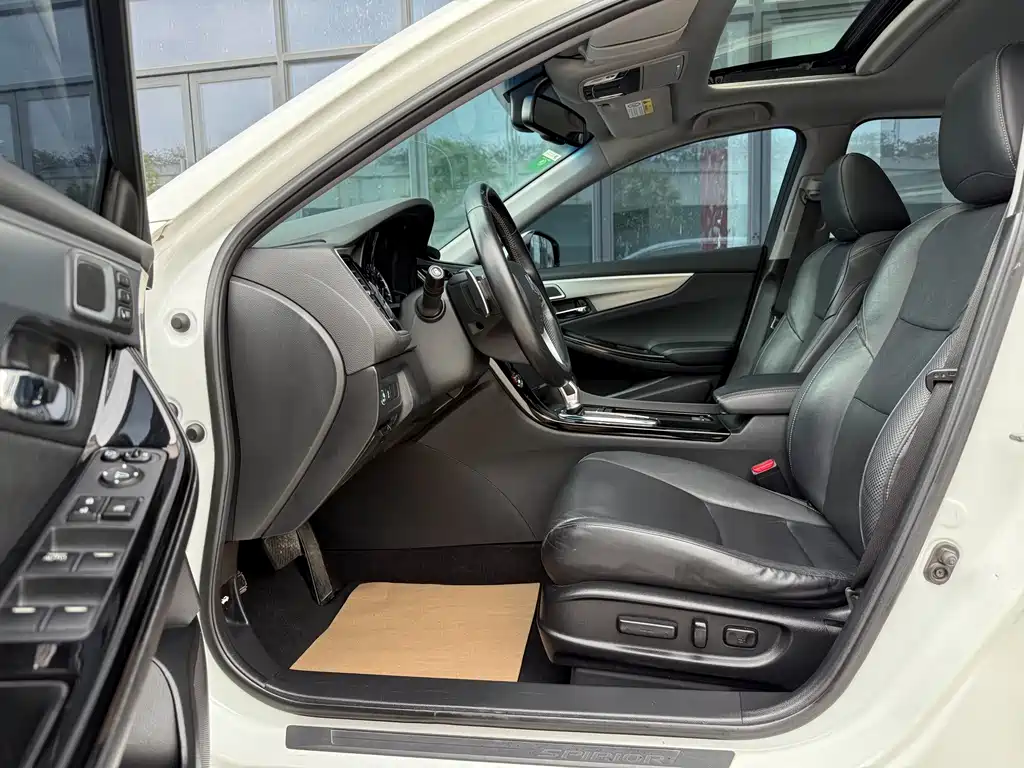 Honda Spirior — фото 8