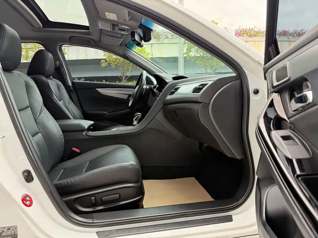 Honda Spirior — фото 10