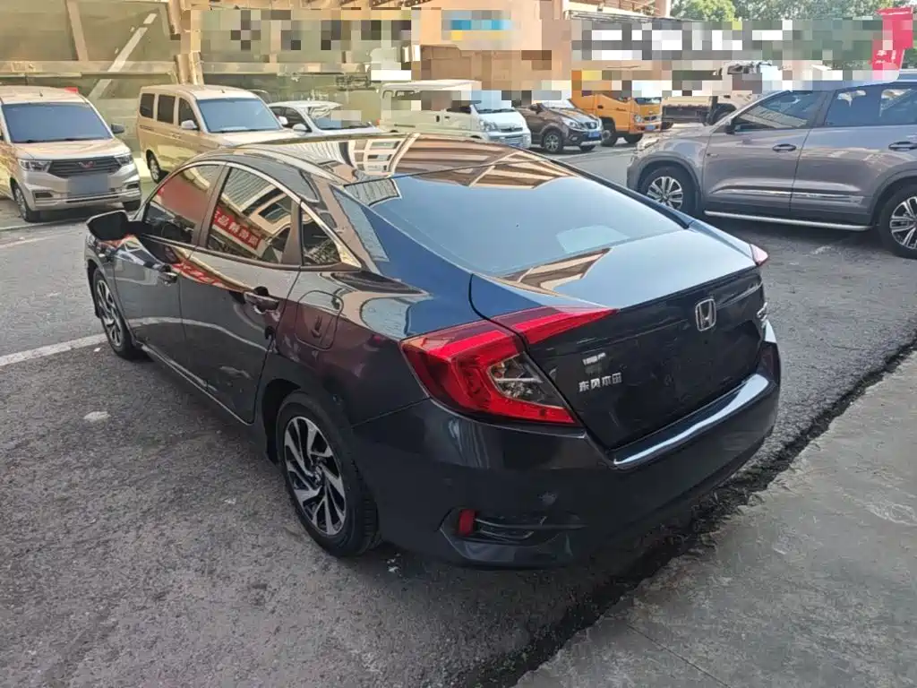 Honda Civic — фото 5