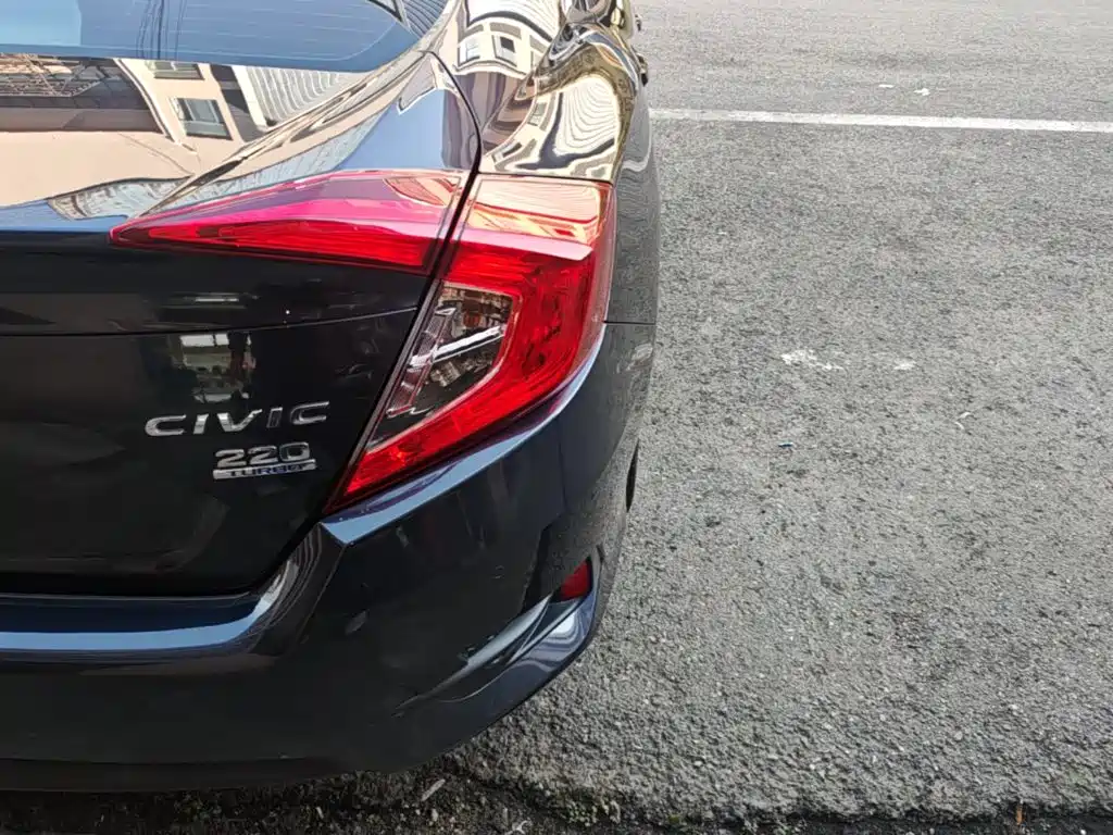 Honda Civic — фото 8
