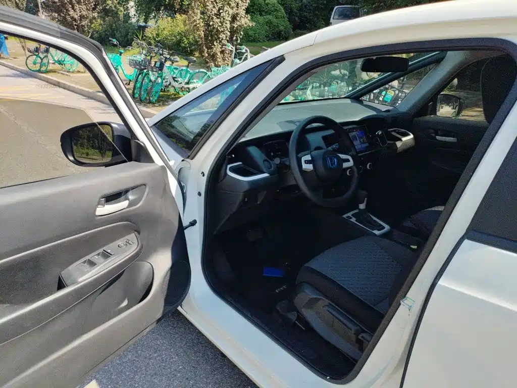 Honda Fit — фото 19