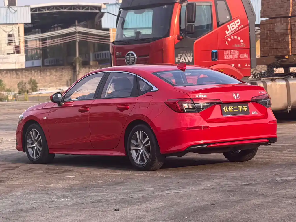 Honda Civic — фото 18