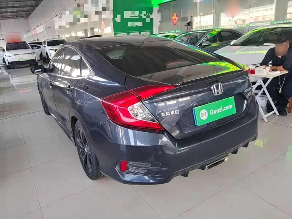 Honda Civic — фото 5