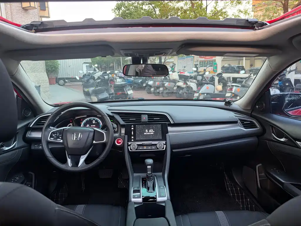 Honda Civic — фото 6