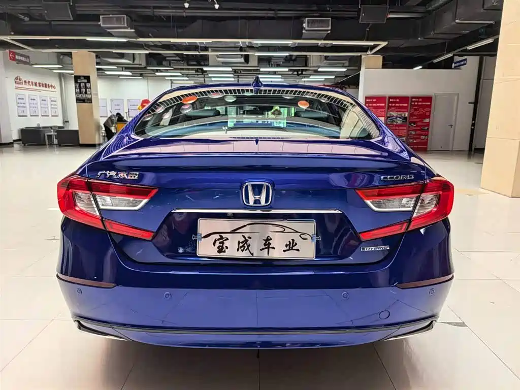 Honda Accord — фото 4