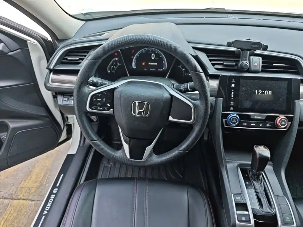 Honda Civic — фото 11