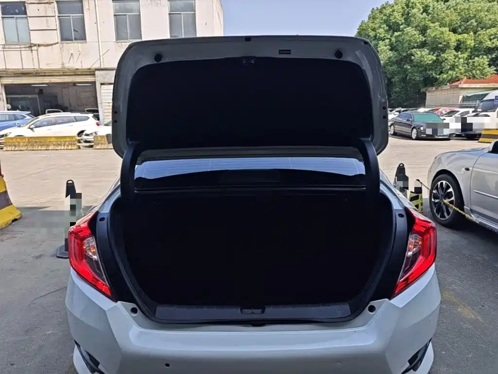 Honda Civic — фото 19