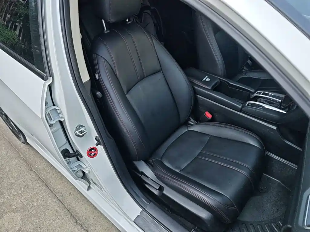 Honda Civic — фото 25