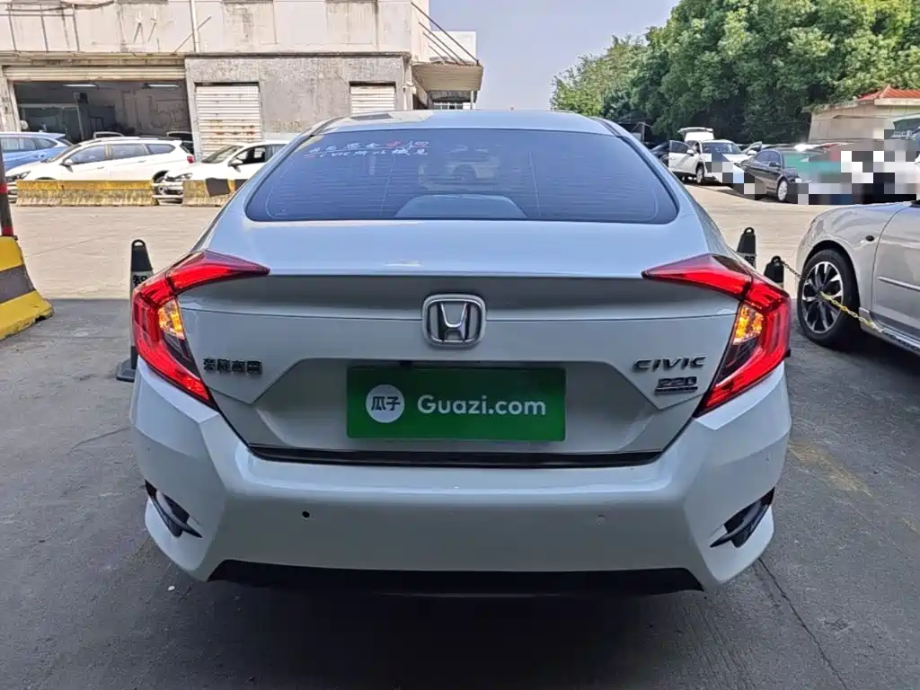 Honda Civic — фото 6