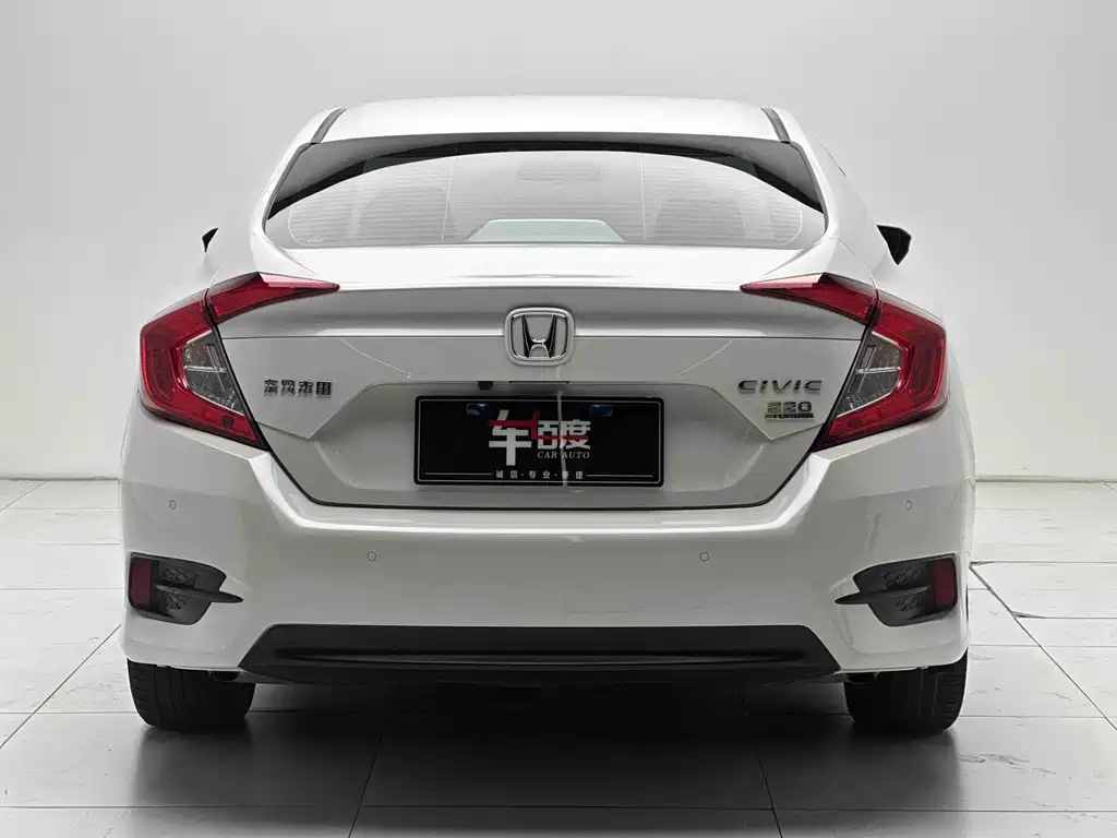 Honda Civic — фото 5