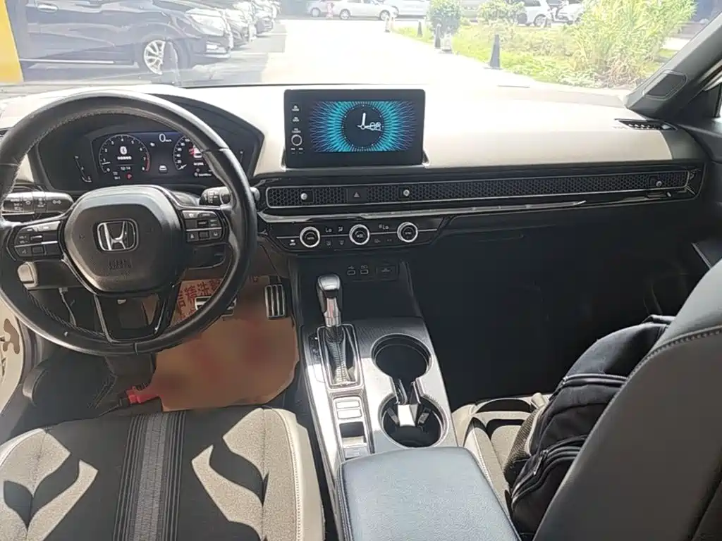 Honda Civic — фото 10