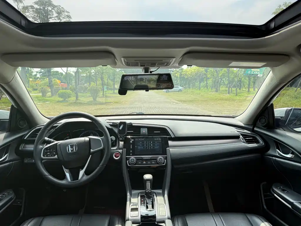Honda Civic — фото 5