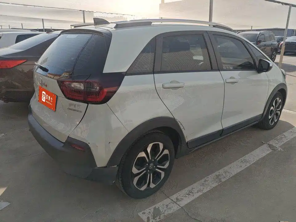 Honda Fit — фото 4