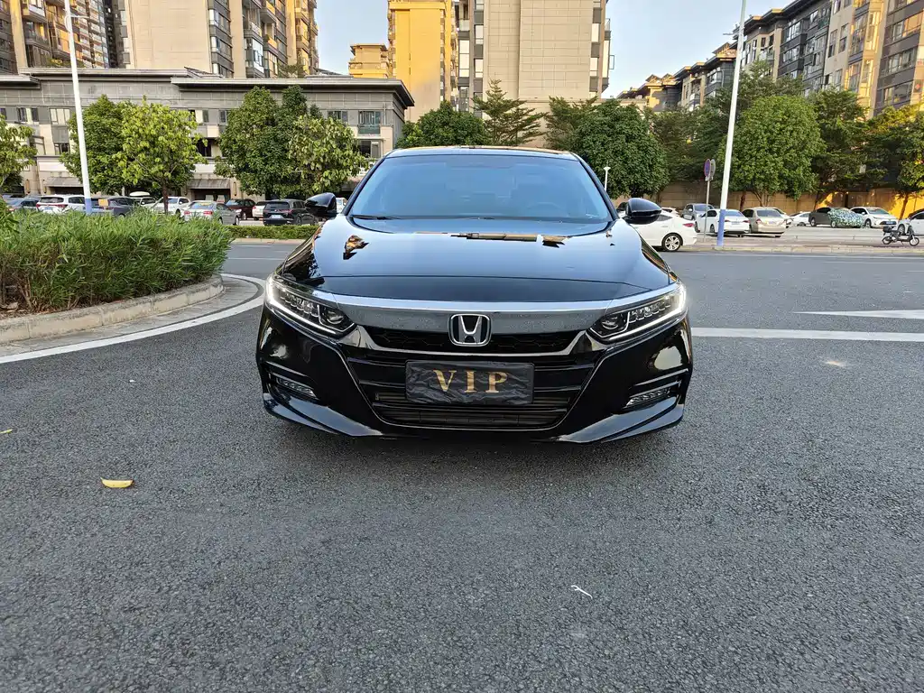Honda Accord — фото 2