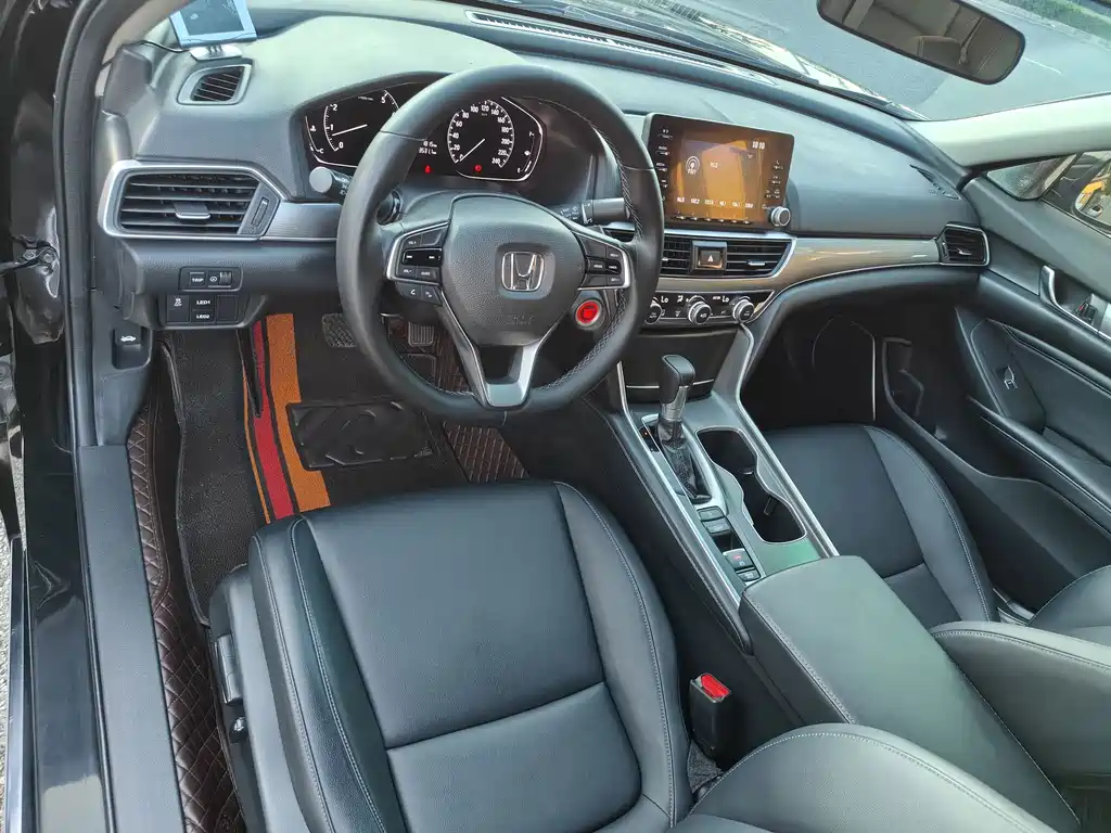 Honda Accord — фото 13