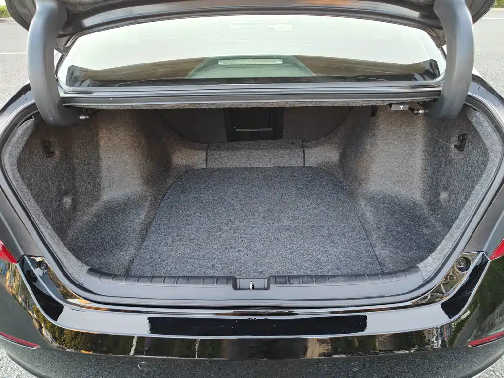 Honda Accord — фото 18