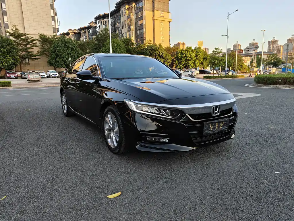 Honda Accord — фото 3