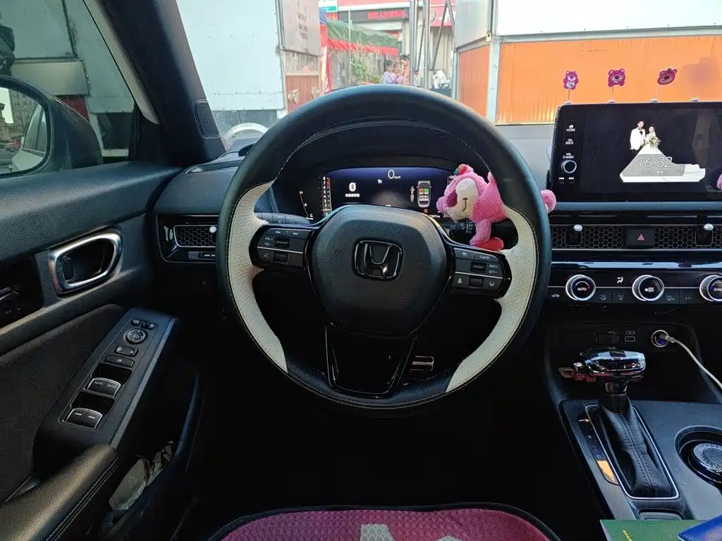 Honda Civic — фото 11