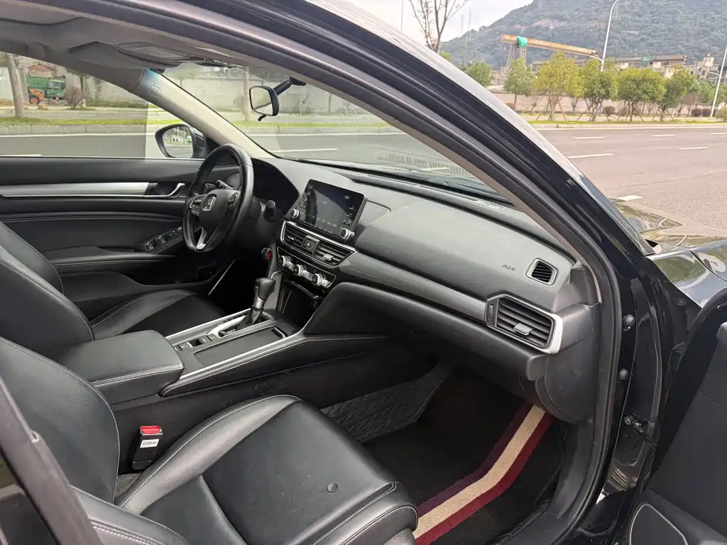 Honda Inspire — фото 15