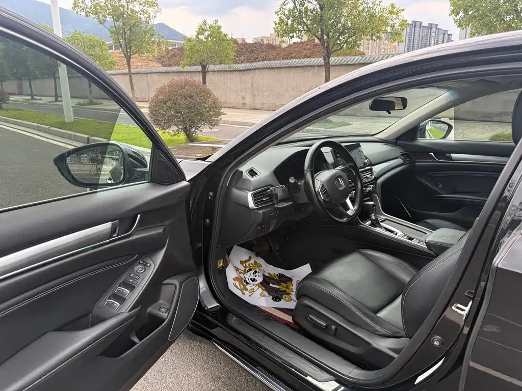 Honda Inspire — фото 7