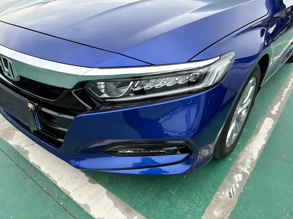 Honda Accord — фото 3