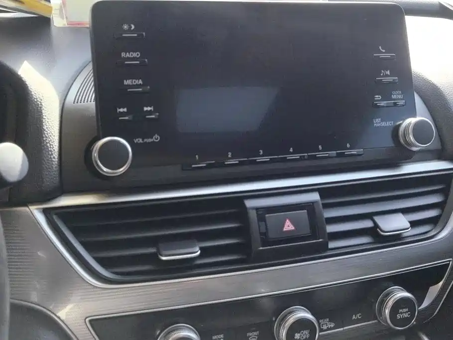 Honda Accord — фото 13