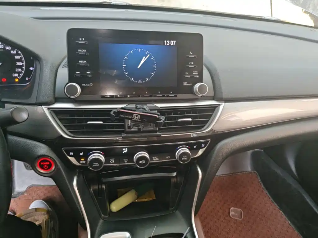 Honda Inspire — фото 13